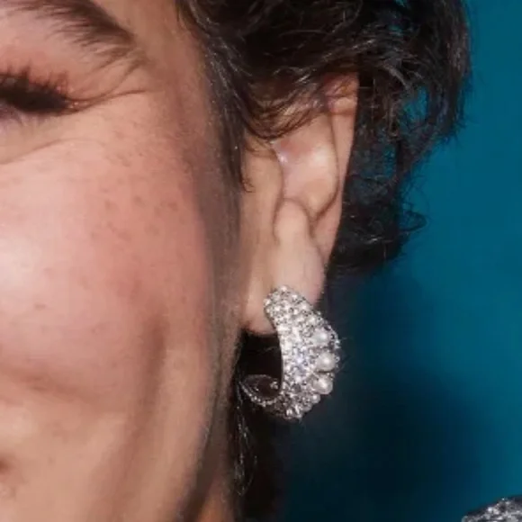 NWT Kendra Scott Krista Silver Hoop Earrings in White Mix with Pearls - Picture 3 of 9